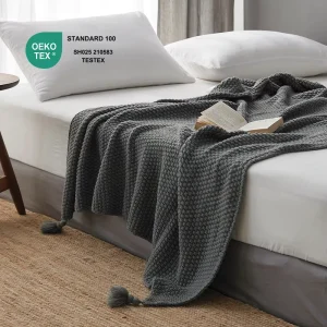 Modern Acrylic Custom Tassels Solid Pattern OEKO TEX Certified Knitted Throw Blankets for Home