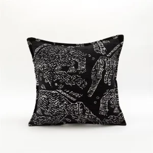 Modern Luxury Hotel Decorative Throw Pillow Super Soft Velvet Sofa Throw Pillow Woven Anti-Static Plain Style