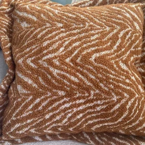 Modern Luxury Multi Design Eco Friendly Home Decor Customizable Colors Woven Cotton Filling Durable Zipper Closure Throw Pillow