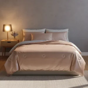 Modern Luxury Summer Comforter Cool Feeling Breathable Eco Friendly Light Polyester Fiber Quilt for Home Hotel Use