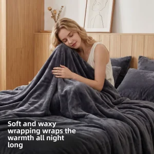 Multi-functional All-season Solid-color Flannel Throw Sofa Air-conditioned Nap Gift Modern Minimalist Style