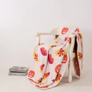 Multiple SKUs Breathable Polyester 1050g 50*70 Handmade Chunky Knitted Throw Blankett for Camping & Holiday Gift