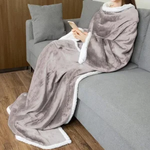 New Arrival TV Hooded Wearable Knitted Raschel Blanket Unisex Sherpa Fleece Oversized Anti Pilling Sweatshirt