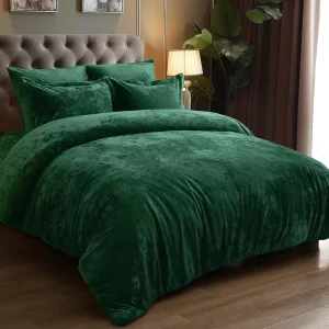 New Arrival Velvet Comforter Set Quilted Design Full Set Washable Polyester Filling Breathable Simple for Winter