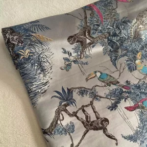 New Design New Chinese Vintage Style High Precision Animal Pattern Jacquard Blackout Home Textile Fabric for Clothing