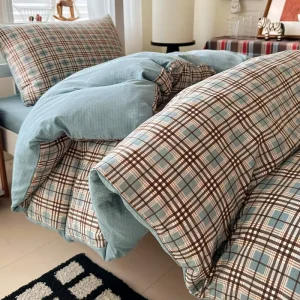 New High Quality Eco Friendly Woven Polyester Unprinted Plaid Three Four Piece Set Student Dormitory Home Single Bed Kit
