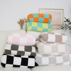 Dream Plush Microfiber United Fashion Checkered 100% Polyester Knitted Throw Blanket for Autumn Winter