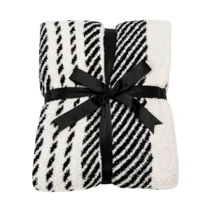 New Tech Price Same Cozy Hand Feel Thickness 100% Polyester Stripe Feather Winter Knitting Other Throw Blankets