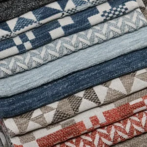 New Trendy Polyester Home Textile Fabric Anti Wrinkle Thick Chenille Upholstery Fabric for Sofa Curtain