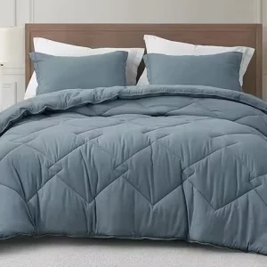 Nordic Style Home Quilted Comforter Set Simple Solid Color Polyester Geometric Embroidery Fashionable Hotels Weddings