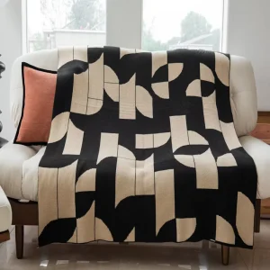 Nordic style Solid-color Knitted Blanket for Sofa Decoration Thick Blanket for Bed End Cover for Bed Customizable