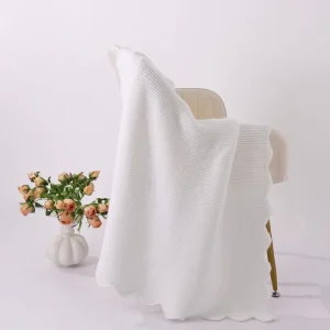 Not Easy Deform Non Toxic Warm Safety Lightweight 30*40″ 400g White Knitted Throw Blanket for All Groups