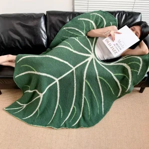Novel Giant Leaf Acrylic Knit Throw Blanket Soft Half Plush Decor Bed Cover Irregular Shape Sofa Camping Nap Holiday Gift