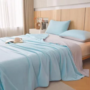 Nylon Spandex Summer Quilt Ultra Soft Cloud Touch Comforter Knitted Cooling Bedding Quilt Down Alternative Bed Comforter