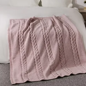 OEKO TEX Eco friendly Custom 100% Polyester Soft Warm pink 1250g 50*70” Throw Knitted Blanket for Home Decoration