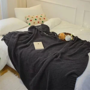 OEKO TEX Factory Direct Sell Solid Super Soft Warm Breathable 100% Polyester Knitted Throw Blanket TN