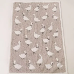 OEM ODM Test Report Support Custom Size Soft Comfortable 30*40 Knitted Throw Towel Blanket