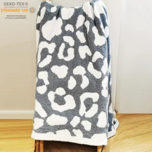 Oeko-tex Zebra Beach Winter Luxury Knitted Raschel Leopard Robes Travel Polyester Bathrobe Throw Blanket