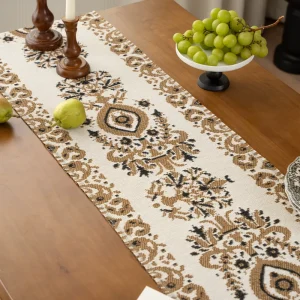 Original Design Vintage Table Runner Classic Reversible Use Machine Washable Yarn Dyed Jacquard Runner for Dining Table