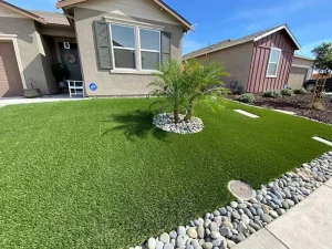 Outdoor Artificial Grass Carpet 25mm High Density Fireproof Construction Hoarding Turf Urban Landscaping Faux Lawn