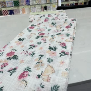 Polyester Bubble Fabric Crinkled Muslin Tie Dye Digital Printed Plain Woven Tear Resistant Double Layers Pillow Use Boys Girls