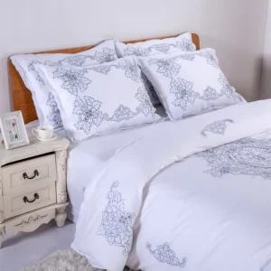 Premium 100% Cotton Bedding Set Luxury EmbroideryPerforated for Bedroom