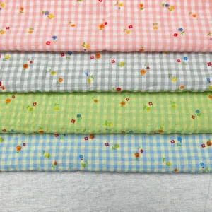 Premium 40S Yarn Dyed Plaid Fabric 3D Puff Printed Flower Cotton Polyester Blend Woven Fabric for Kids Clothing Women Dress