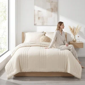 Premium 7 Piece Bed Set OEKO TEX Certified Vertical Quilting Soft Breathable Wrinkle Resistant Bedding Set for Home Hotel