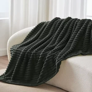 Premium Eco Friendly Custom Blanket Ultra Soft Flannel Breathable Hypoallergenic All Season Warmth for Sofa Bed Living Room