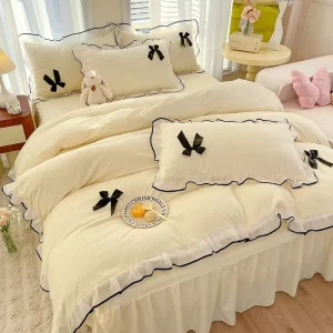 Princess Wind Lace Ruffled Comforter Set 4-Piece with Wool Filled Duvet Covers Eco-Friendly 300tc Quality Sheets