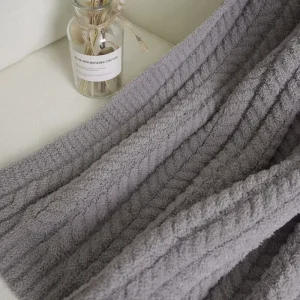 Private Label Oversized Striped Throw Knitted Blanket with Grey Color for Winter
