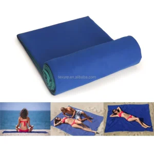 Quick Dry Microfiber Beach Towel with Sand Pockets