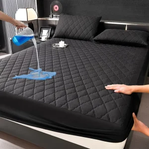 Quilted Diamond Grid Waterproof Black Fitted Sheet Thickened Soft All Around Elastic Single Mattress Protector Bed Cover