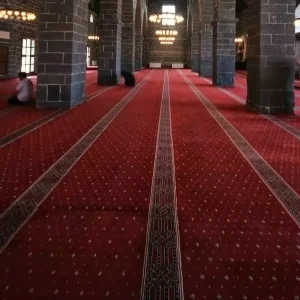 Red Mosque Prayer Rug a Muslim Eid Gift Fireproof and Waterproof Wall to wall Prayer Rug for Temples