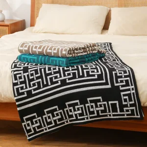 Retro Geometric Knitted Bed End Blanket Breathable Anti Pilling Soft Acrylic Throw Home Decor Luxury Blanket