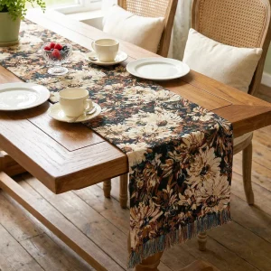 Retro Western Vintage Table Runner Woven Polyester Cotton Durable Eco Friendly Jacquard Embroidery Long Table Decoration