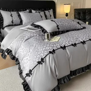 Ropa De Cama Summer Luxury Washed Ice Silk Jacquard Leopard Print 4pcs Bedding Set King Size Romantic Lace Trim Soft Duvet Cover