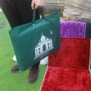Sajadah Travel Embossed Portable Pilgrimage Thick Muslim Carpet Islam Foldable Prayer Mat With Backrest Sets