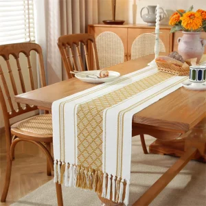 Simple Nordic Style Hand Made Jacquard Table Flag with Fringe Home Dinner Table Decor Rectangle Table Runner