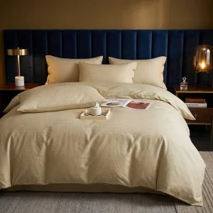 Skin-friendly Solid Color Bedding Set 4 Pieces Polyester Microfiber Fabric Duvet Cover Set for Modern Home Bedding
