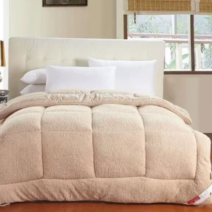 Soft All Season Winter Home Hotel Wool Filled Down Alternative Quilt