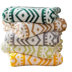 Soft Cozy Adult Bed Microfiber Feather Yarn Knit Throw Blanket 100% Polyester Korean Pattern Customizable All season