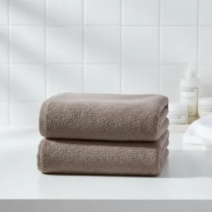 Soft Lightweight Hypoallergenic Child Proof Woven Coral Fleece Bath Towel for Hotel Travel Camping Outdoor Activities