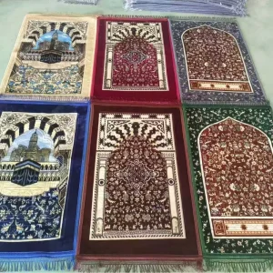 Soft Plush Muslim Prayer Mat Vintage Persian Floral Mosque Arch Pattern Tassel Edge Islamic Worship Rug for Home Mosque