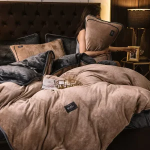 Soft Velvet Bed Sheets Bedding Set for Winter Luxury Quilt Comforter Duvet 4pcs Bedding Sets Collection