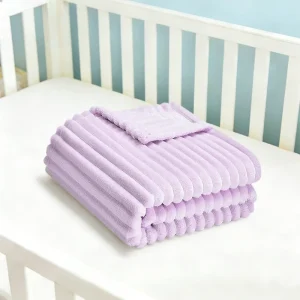 Soft and Warm 100% Polyester Lightweight Throw Blanket with Solid Texture Four Seasons Use