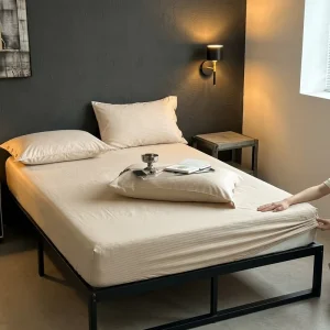 Solid Bedding Set 4pcs for Modern Apartment Interior Design Minimalist Style Polyester Fabric Soft Bedclothes