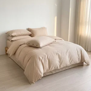 Solid Color Bedding Set for Student Dormitory and Apartment Easy Care Washable Polyester Microfiber Bedding