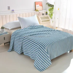 Solid Color Knitted Blanket Personalized Custom Skin-Friendly Easy-Care Washable Polyester for Home Travel