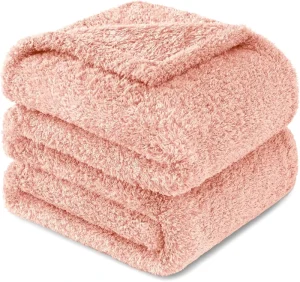Solid Color Microfiber Plush Fleece Throw Lightweight Fuzzy Fluffy Velvet Blanket for Bed Couch Sofa